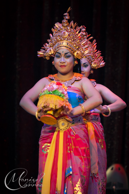 Bali dancers