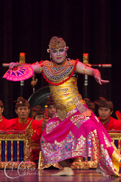 Bali dancers